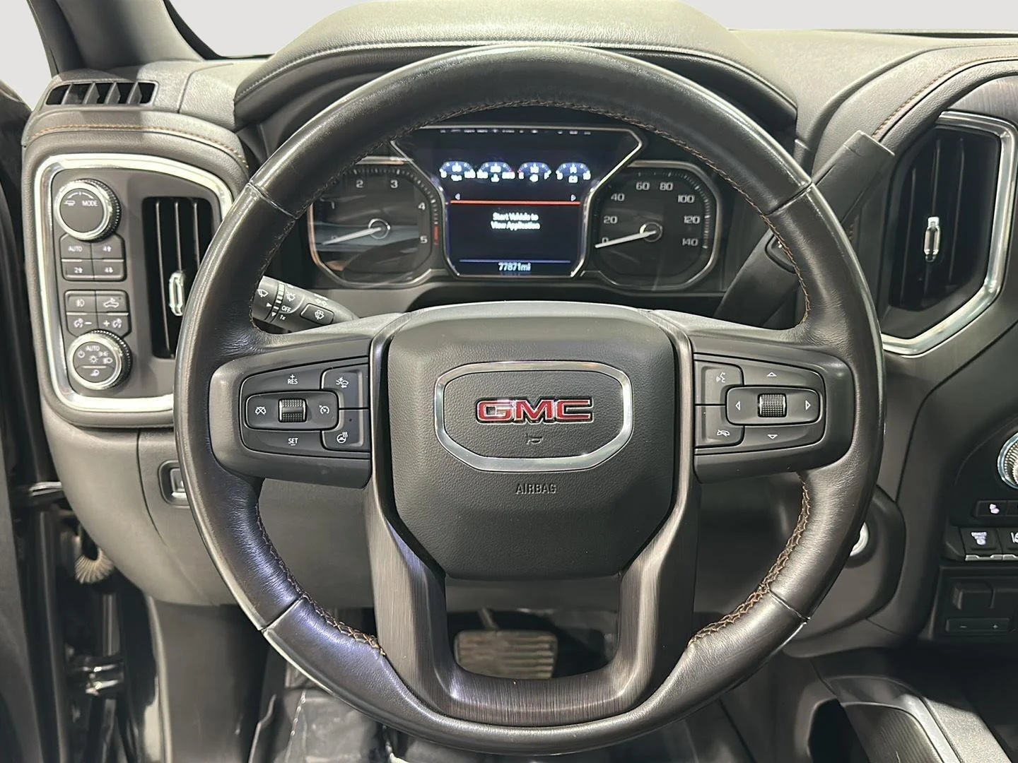 Used 2023 ONYX BLACK GMC AT4 image 9