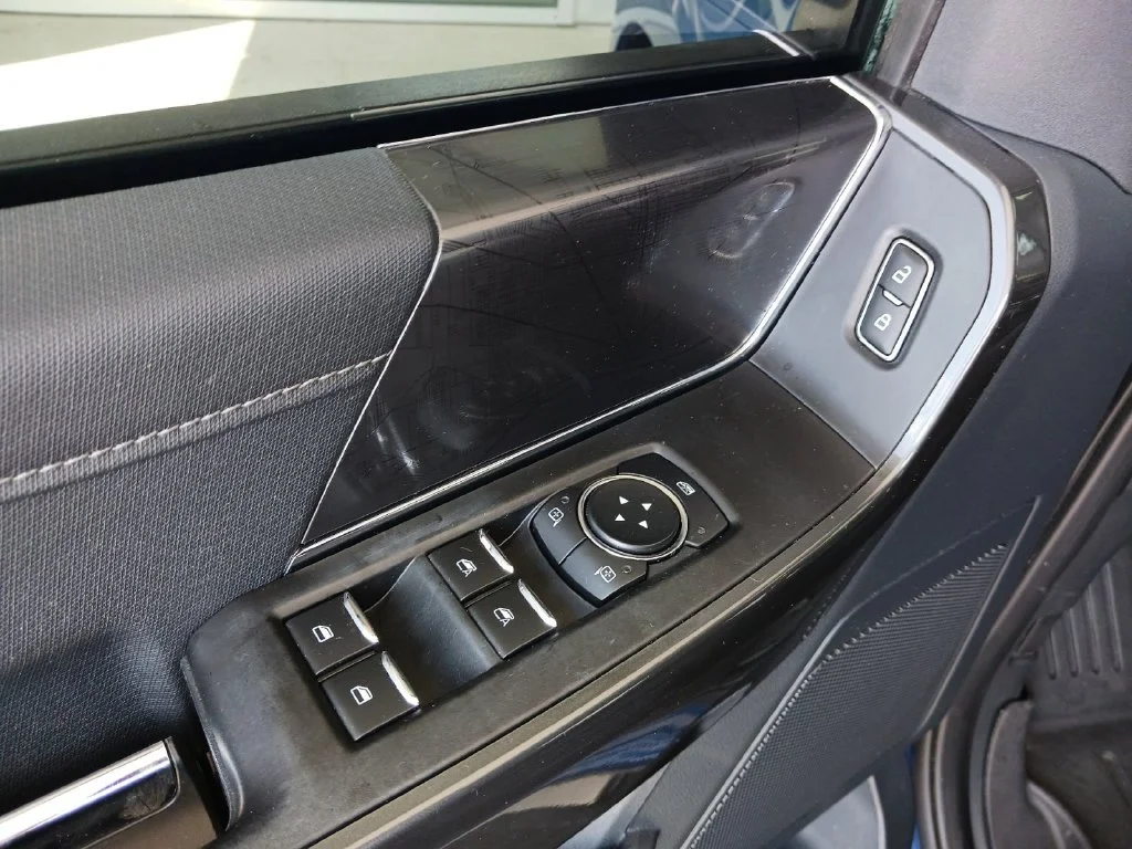 Used 2022 Blue Ford XLT image 32