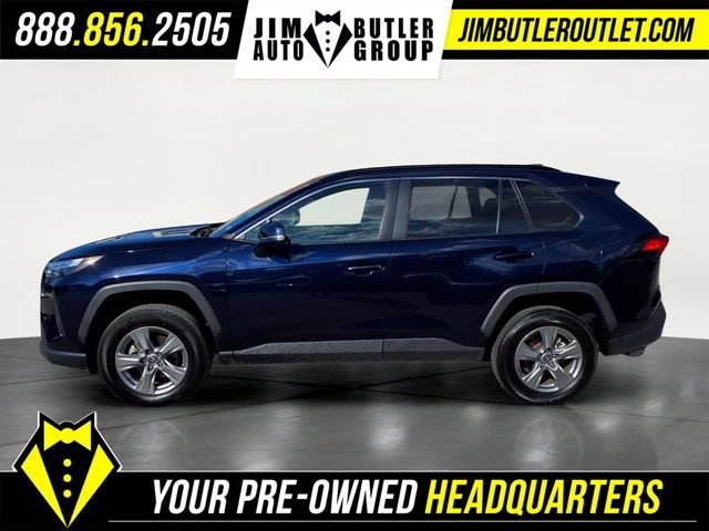 Used 2024  Toyota XLE image 11