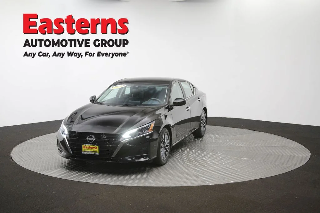 Used 2023 Black Nissan 2.5 SV image 53