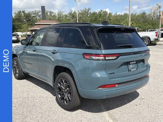 New 2026 Steel Blue Exterior Paint Jeep Summit image 6