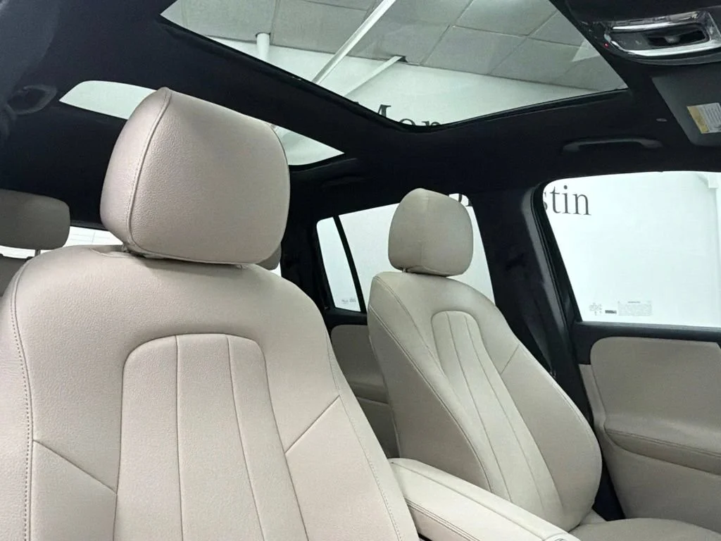 New 2026 Black Mercedes-Benz GLB 250 image 28