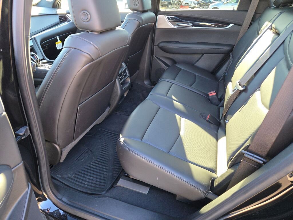 2025 Cadillac XT5 Premium Luxury - Photo 17