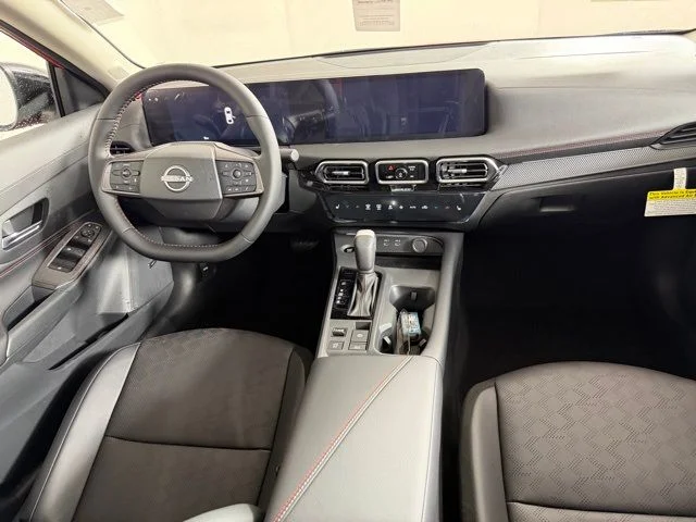 New 2026 Aspen White TriCoat / Super Black Two-tone Nissan SR image 10