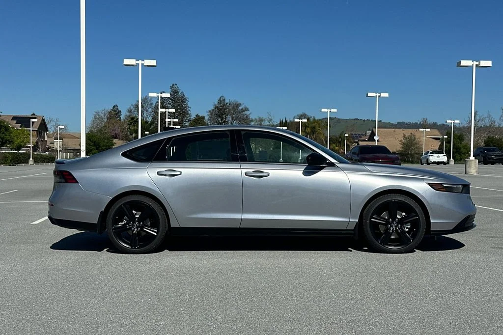 New 2026 Solar Silver Metallic Honda Sport-L image 3
