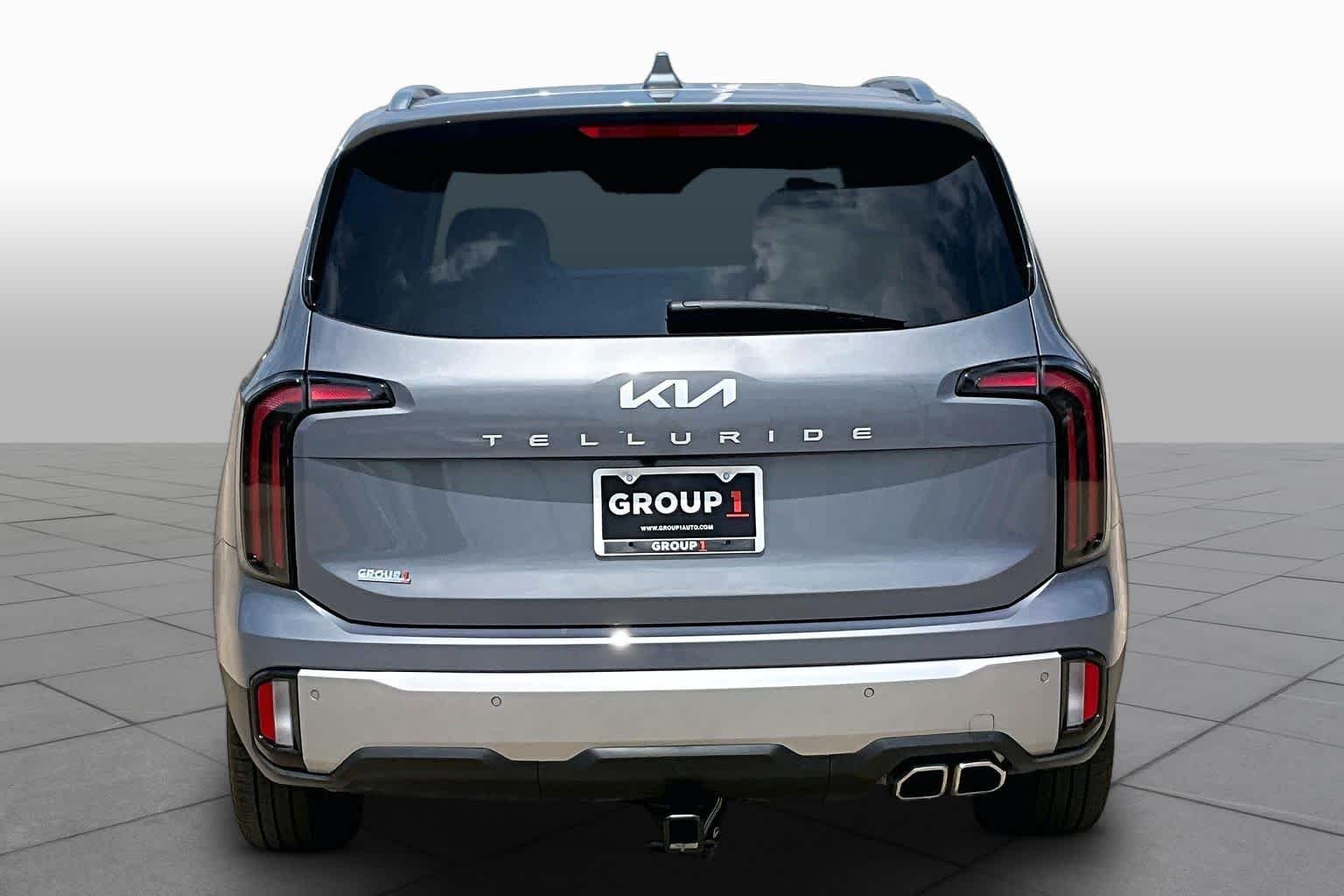 Used 2024 Everlasting Silver Kia SX image 8