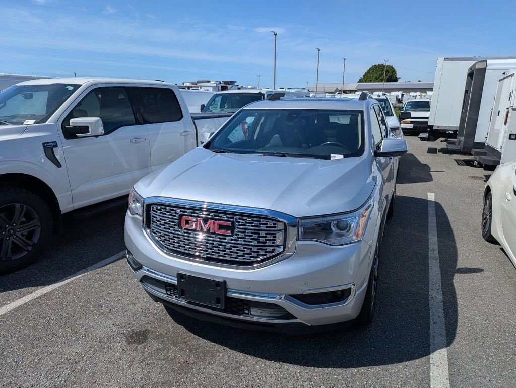 2019 GMC Acadia Denali AWD's photo