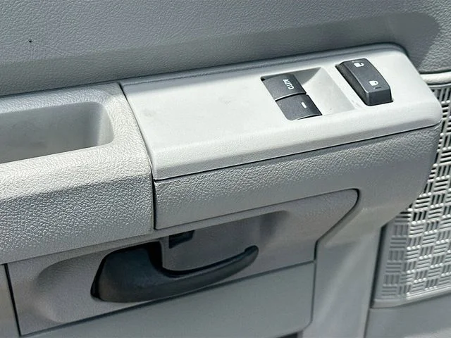 New 2025 Oxford White Ford KNAPHEIDE KUV129D20L image 12