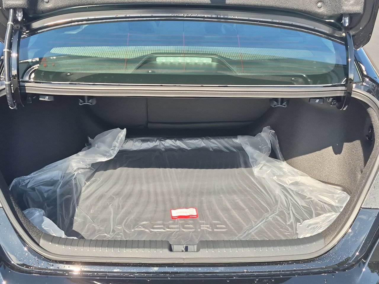 New 2026 Crystal Black Pearl Honda EX-L Hybrid image 25