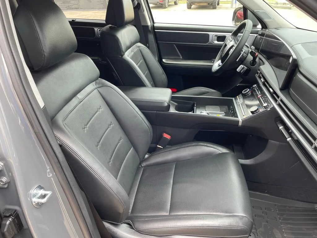 Used 2025 Gray Hyundai Limited image 15
