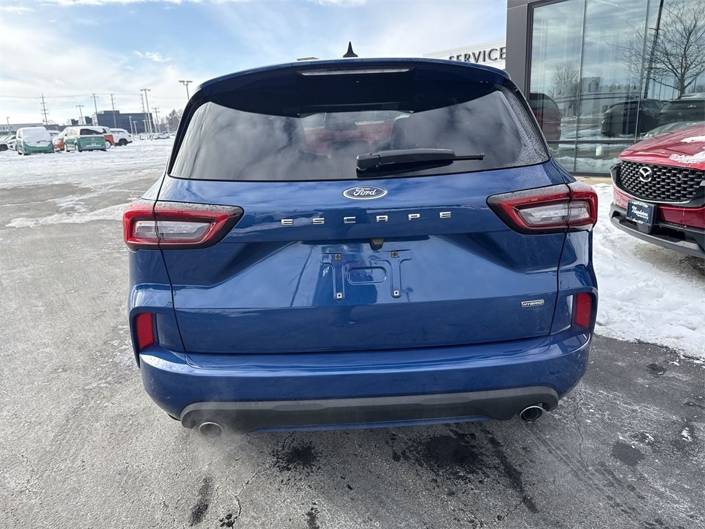 2023 FORD ESCAPE - Image 1