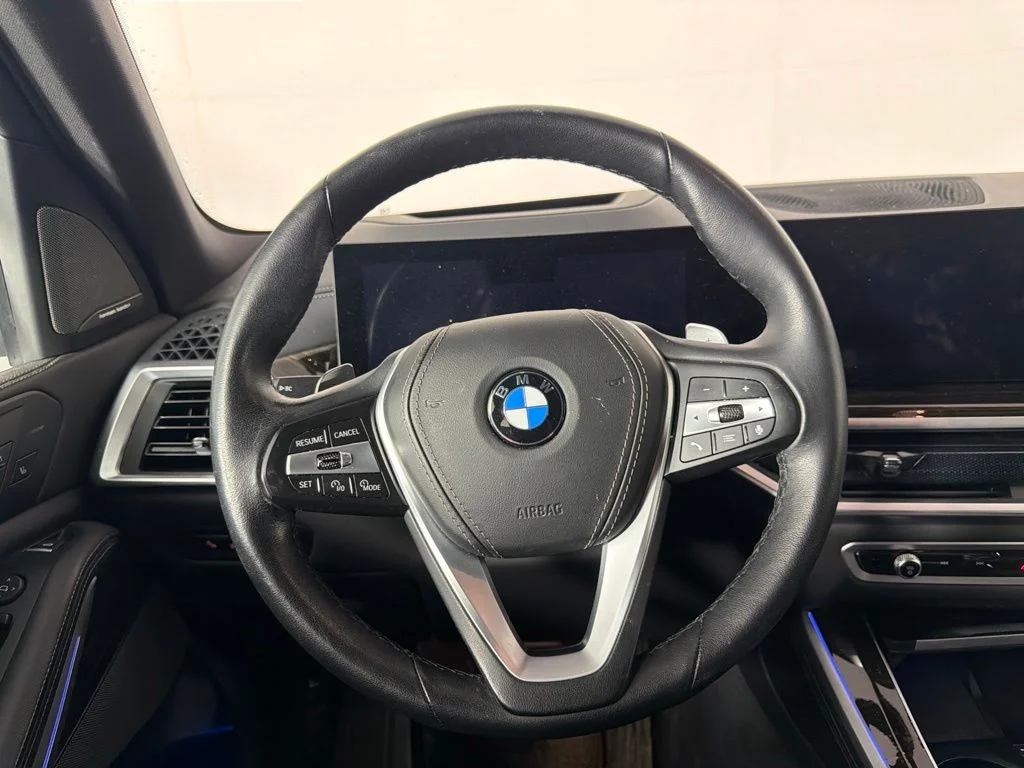 Certified Used 2024 White BMW xDrive40i image 19