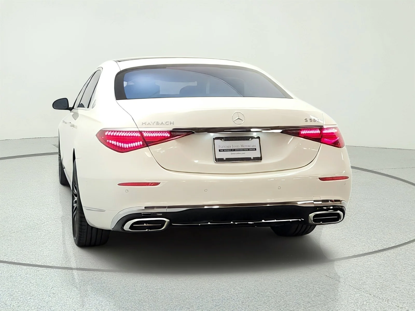 Certified Used 2022 MANUFAKTUR Diamond White Mercedes-Benz Maybach S 580 4MATIC® Sedan image 6