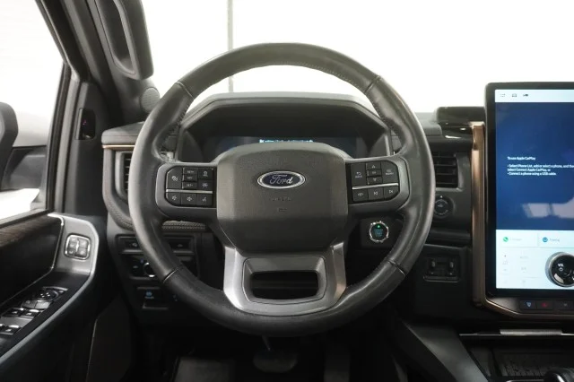 Used 2023  Ford Pro image 25