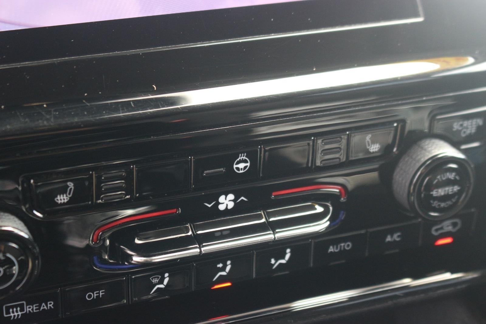 Used 2022 Gray Jeep Laredo image 26