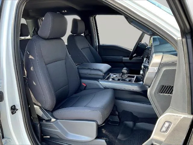 New 2026 Oxford White Ford XLT image 11