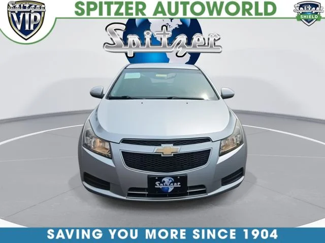 Used 2011 Silver Chevrolet 2LT image 4