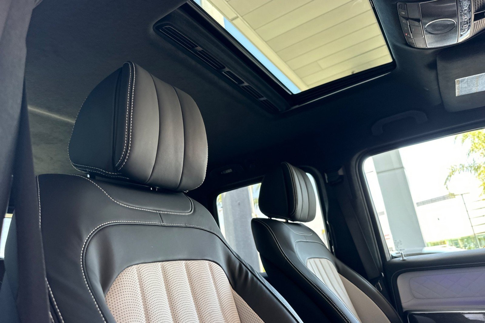 Used 2024 CHINA BLUE Mercedes-Benz G 550 image 17