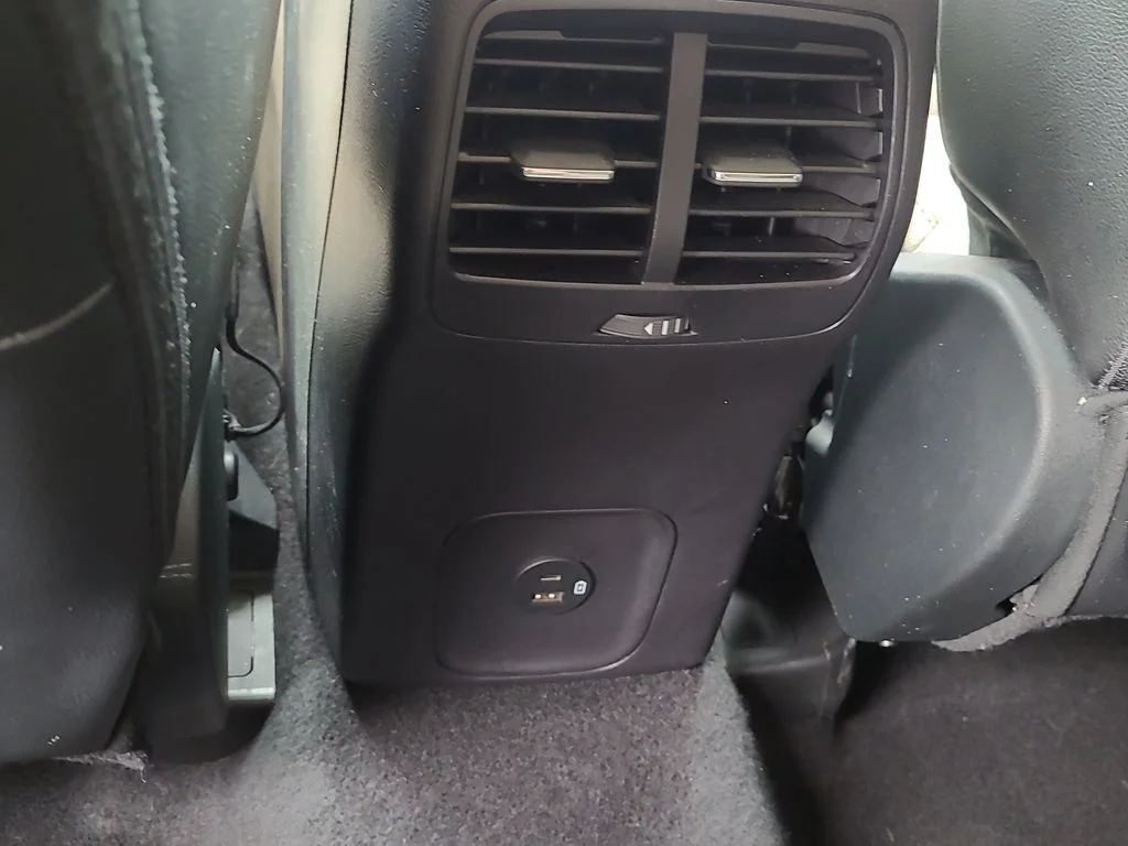 Used 2022 Blue Ford SEL image 20