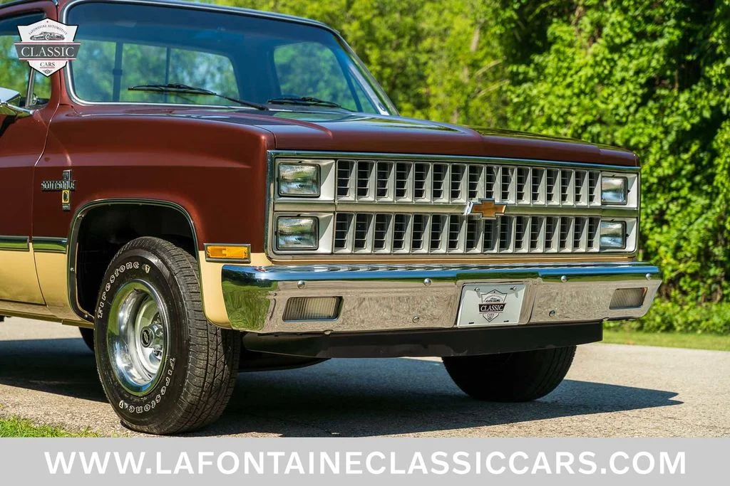 Used 1982 Brown Chevrolet  image 14