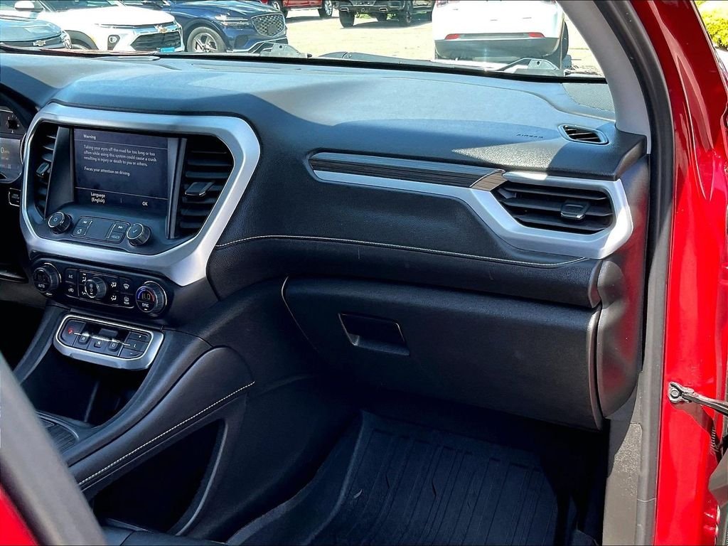 Used 2022 Cayenne Red Tintcoat GMC SLT image 13