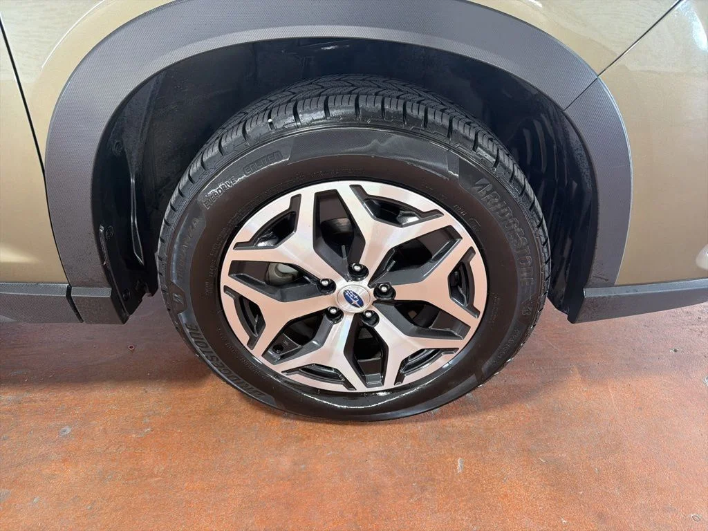 Used 2022 Brown Subaru Premium image 10