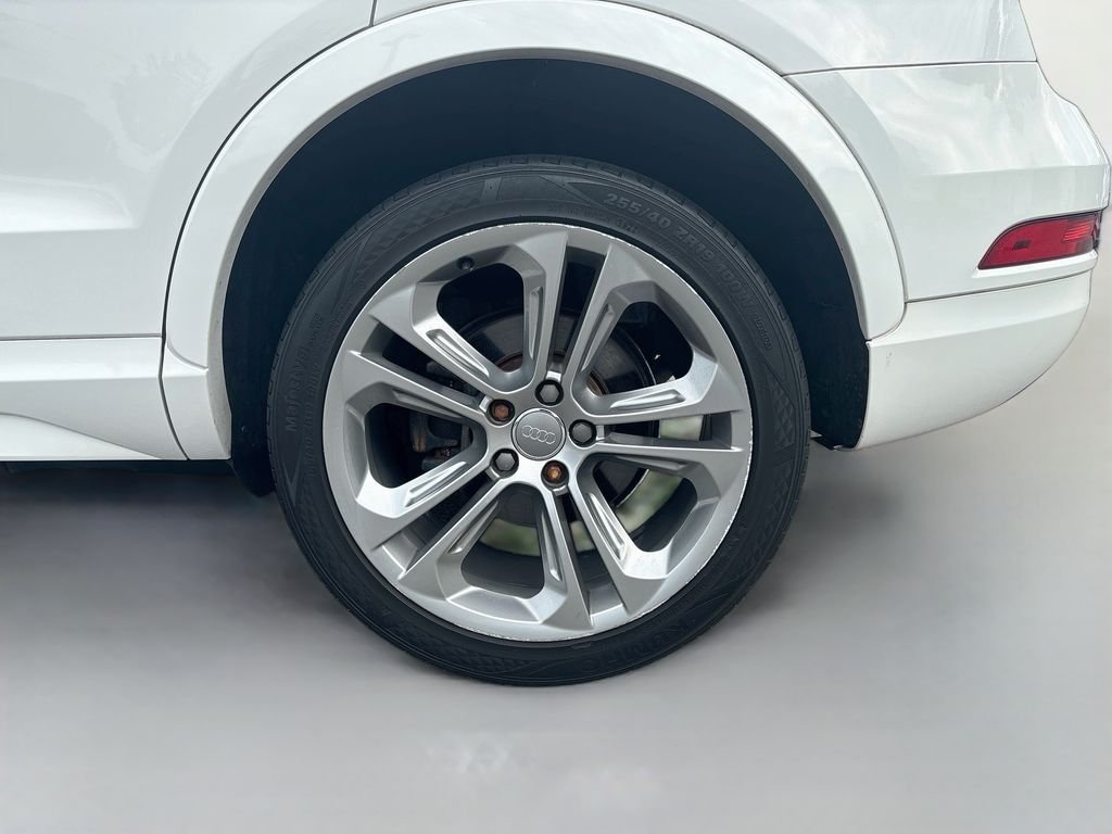 Used 2018 White Audi 2.0T Premium image 11