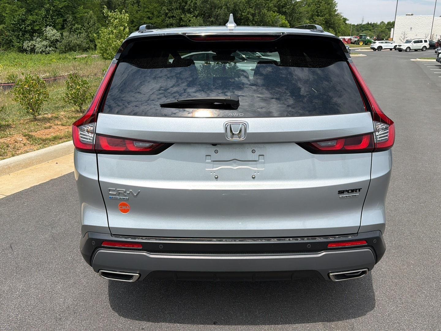 Used 2025 Solar Silver Metallic Honda Sport Touring image 2