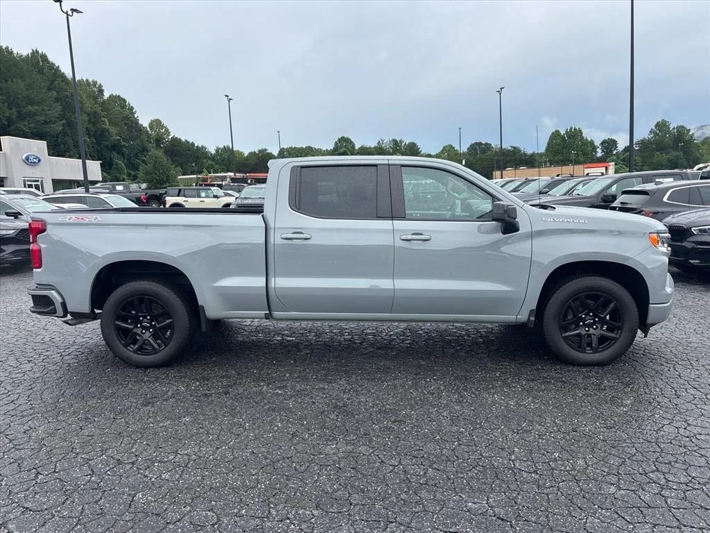 Used 2025 Gray Chevrolet RST image 9