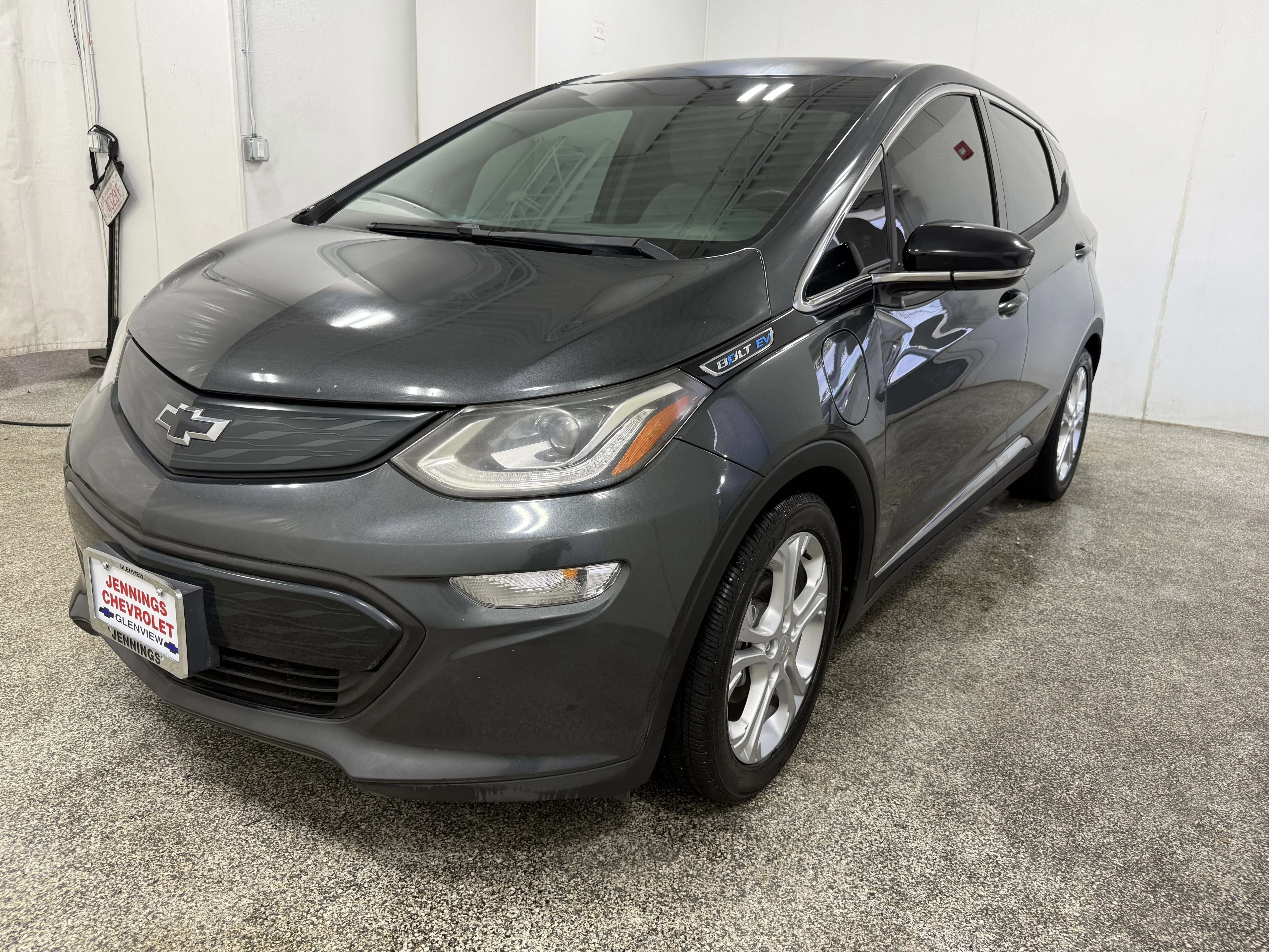 Used 2018 Nightfall Gray Metallic Chevrolet LT image 3