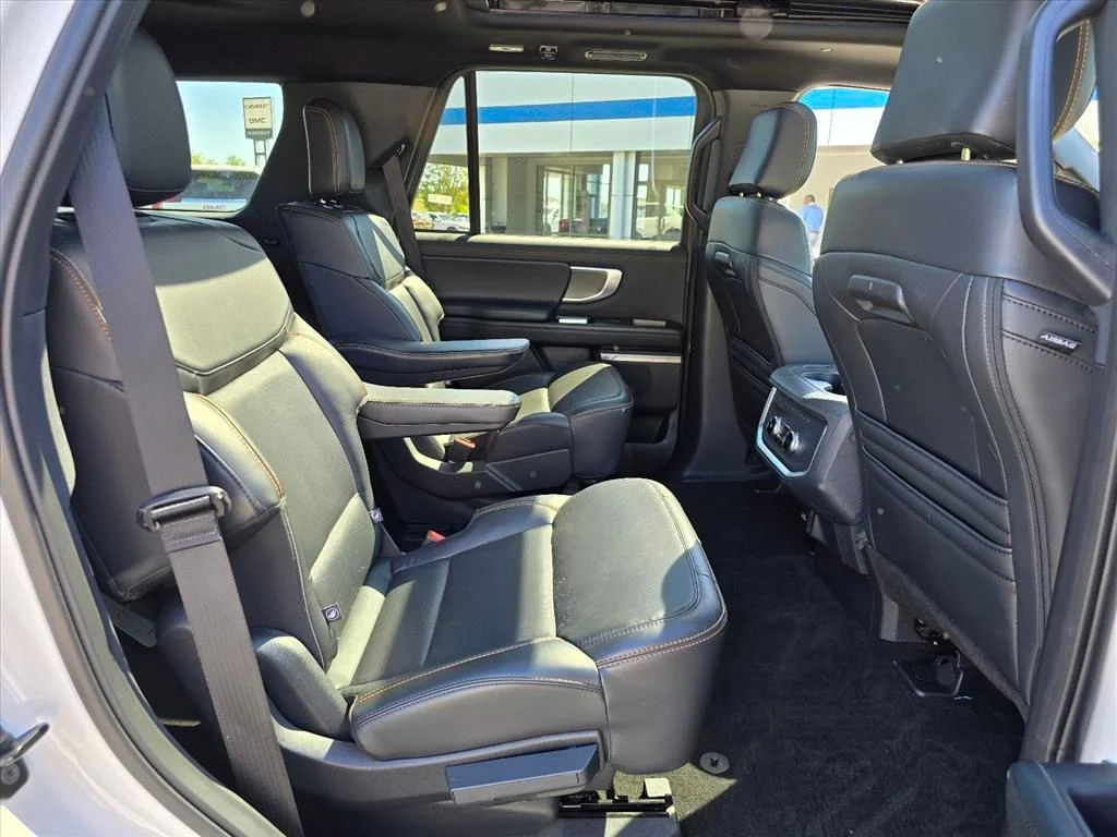 Used 2025 White Ford Tremor image 13