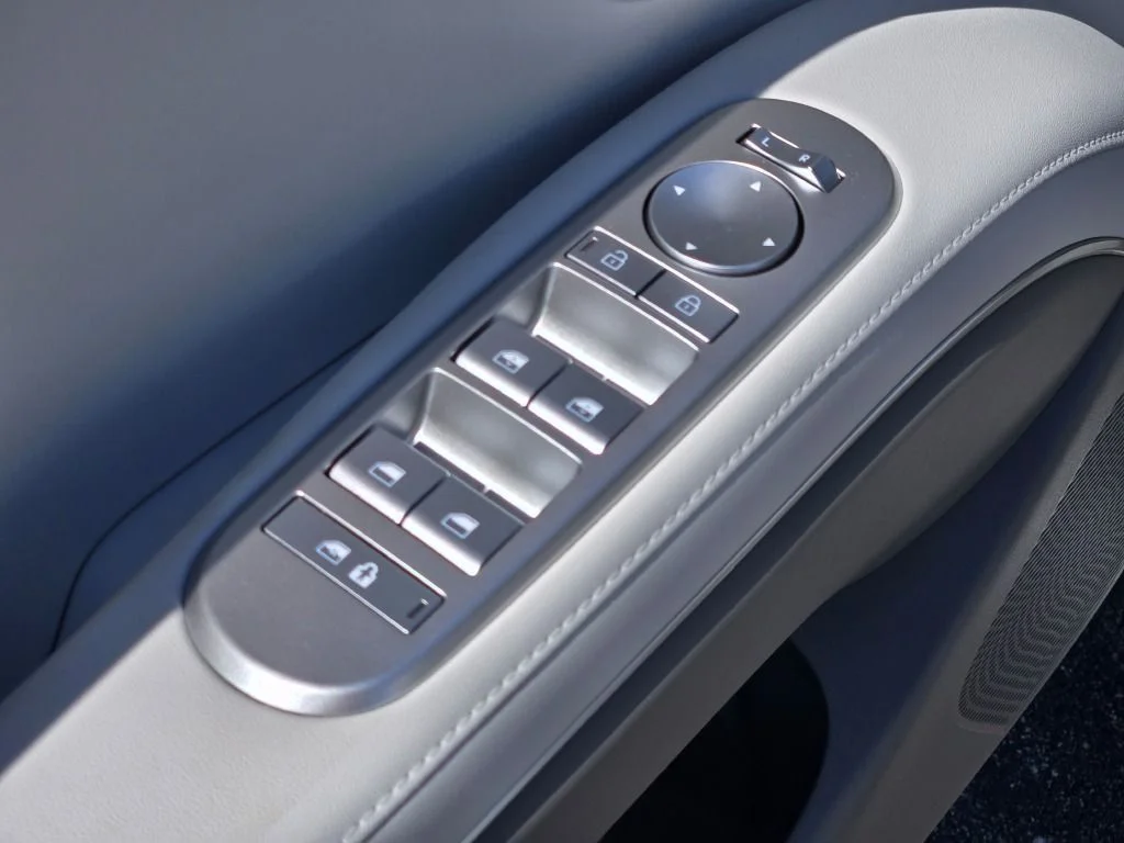 New 2026 White Pearl Hyundai SEL image 21