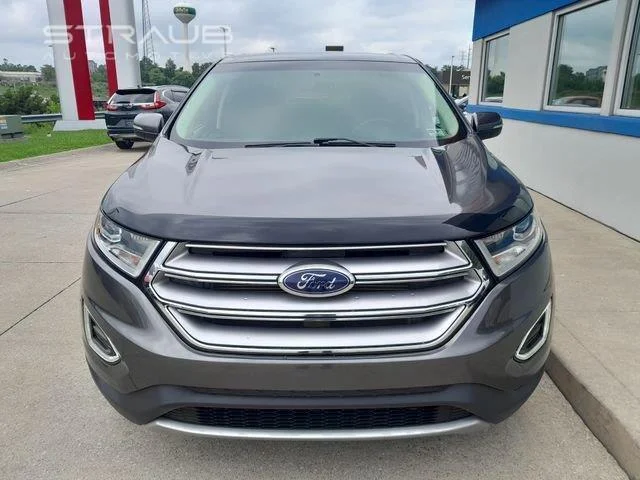 Used 2018 Magnetic Ford SEL image 4