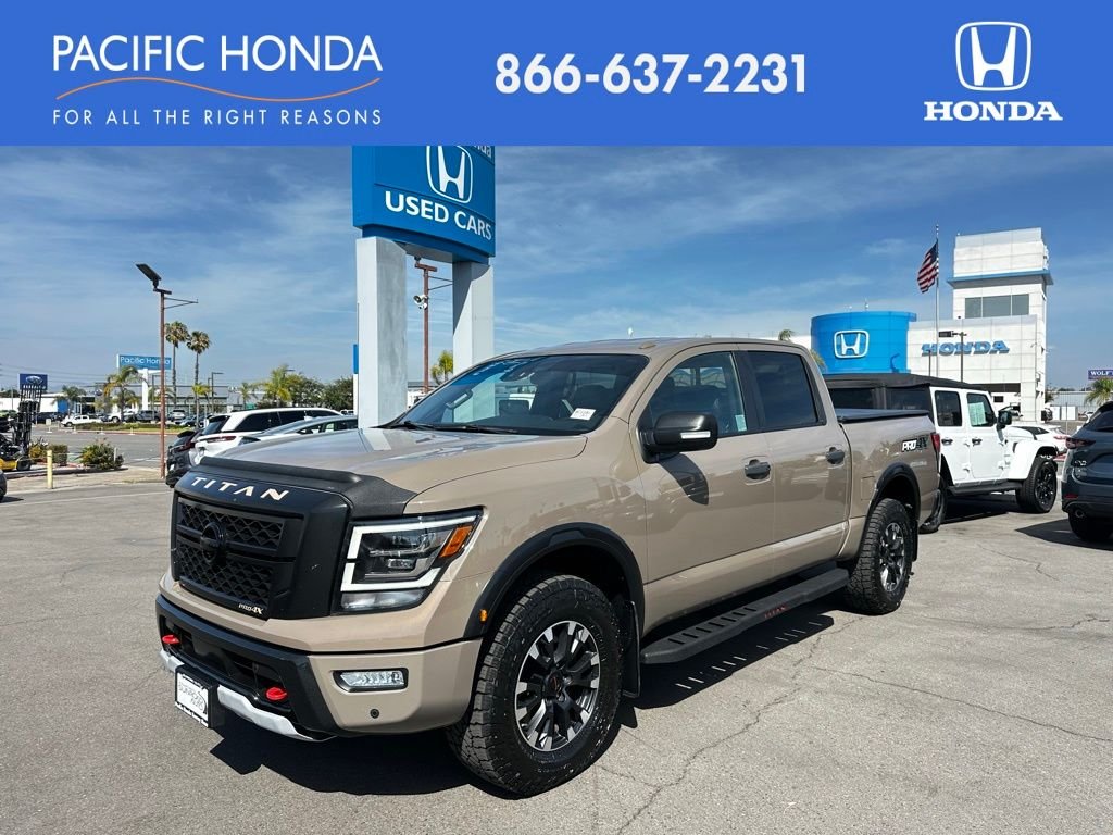 2021 Nissan Titan PRO-4X 4X4 Crew Cab's photo