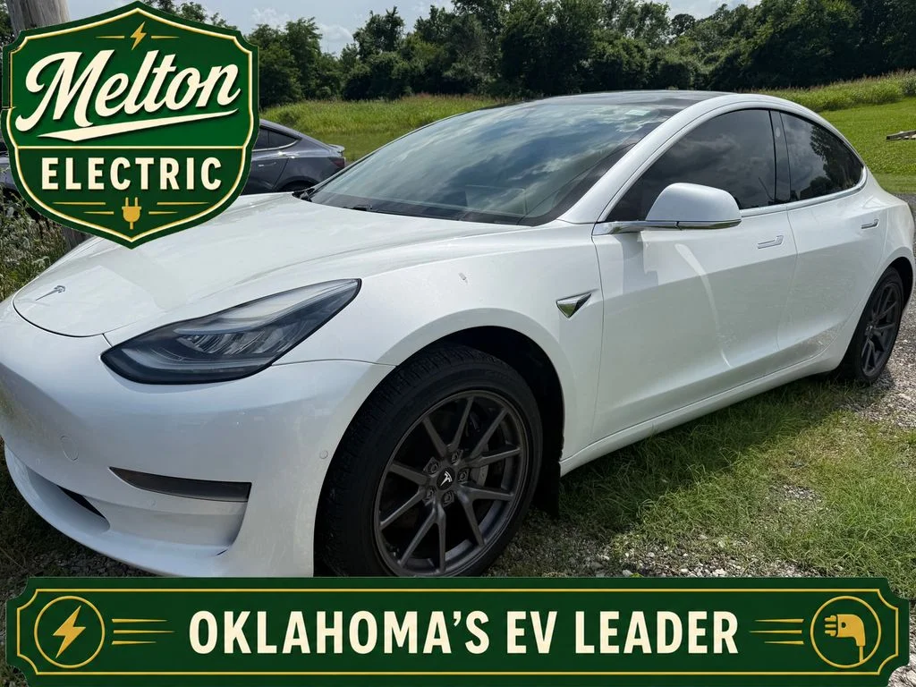 Used 2020 White Tesla Standard Range Plus image 1