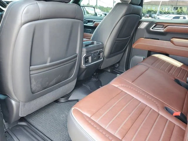 Used 2025 Onyx Black GMC Denali Ultimate image 23