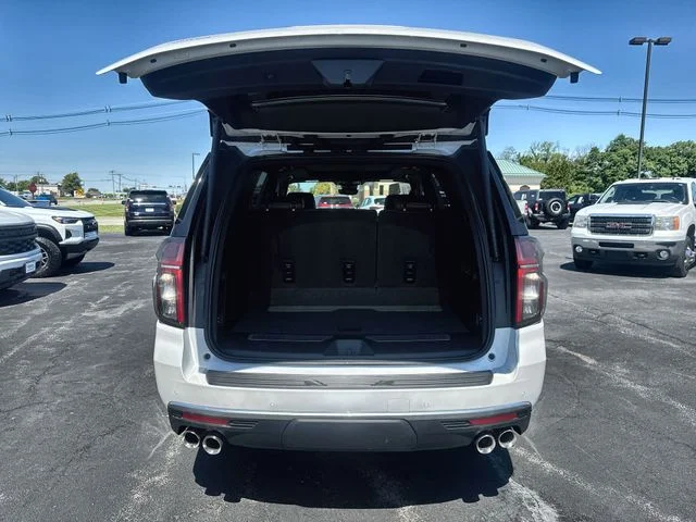 Used 2024 White Chevrolet High Country image 25