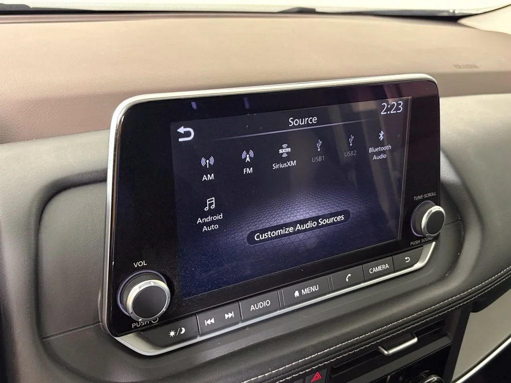 Used 2023 Silver Nissan SV image 24