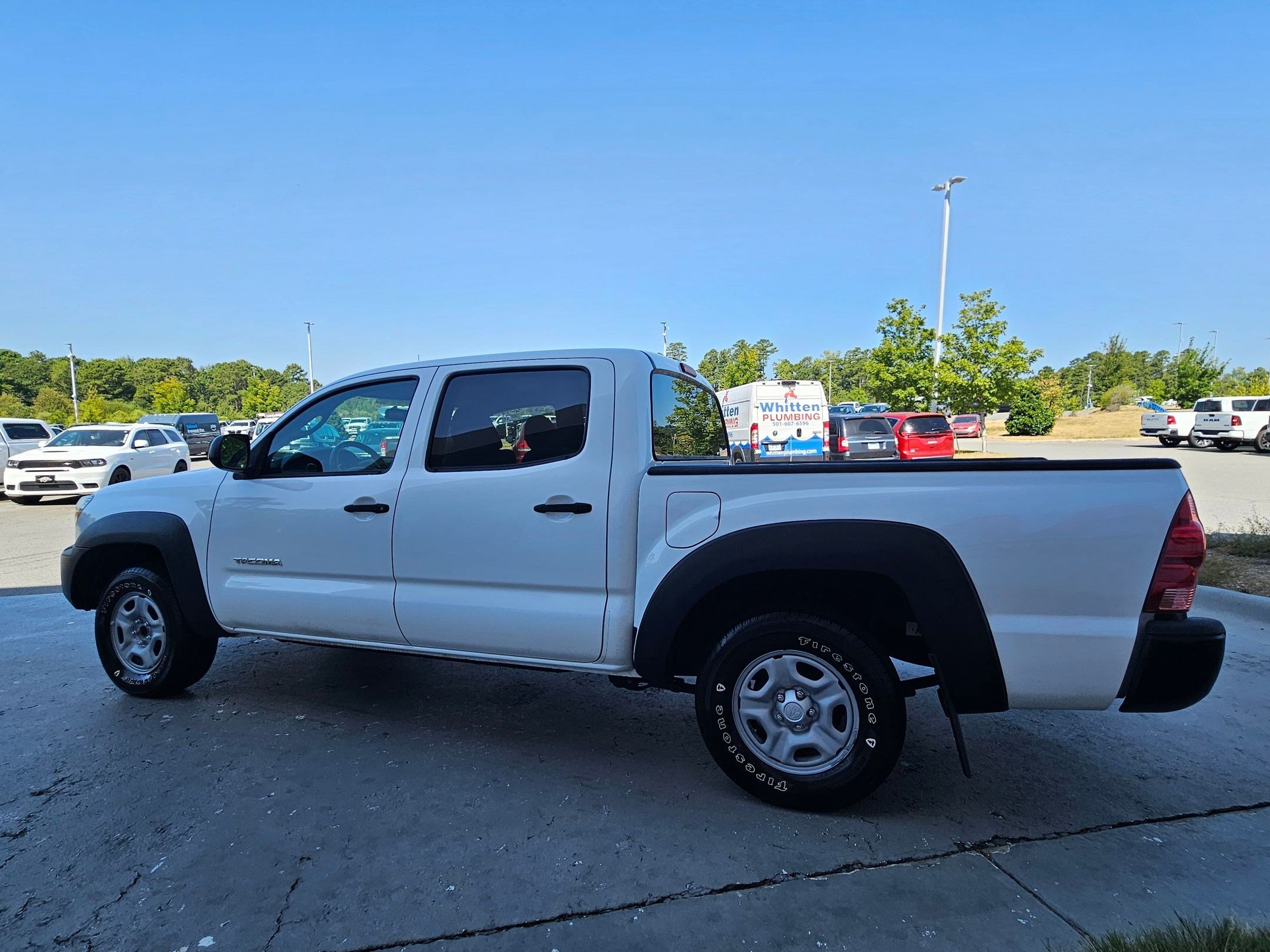 Used 2013 Super White Toyota  image 5