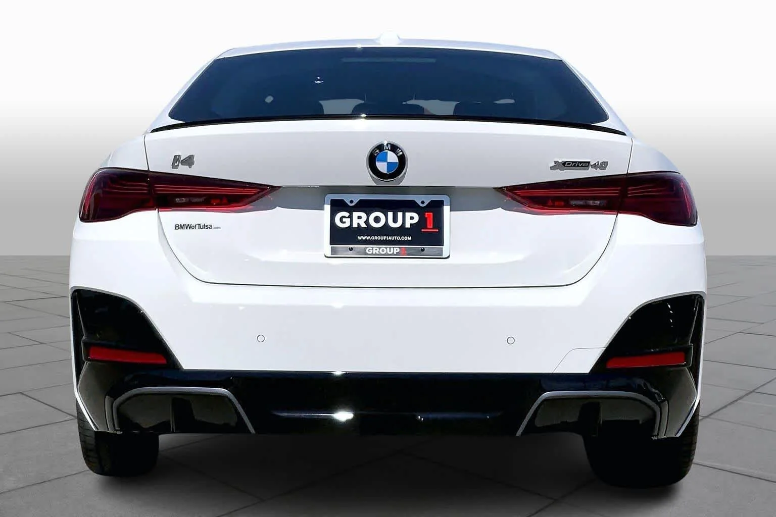 New 2026 Alpine White BMW xDrive40 image 4