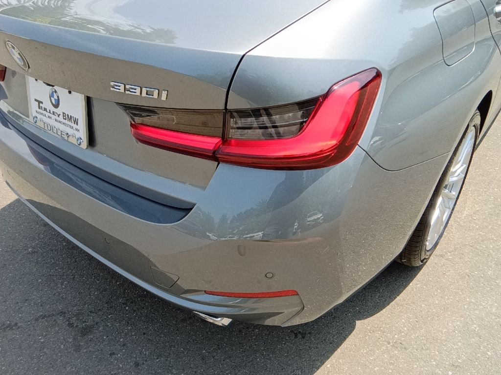 Used 2023 Skyscraper Grey Metallic BMW 330i xDrive image 29