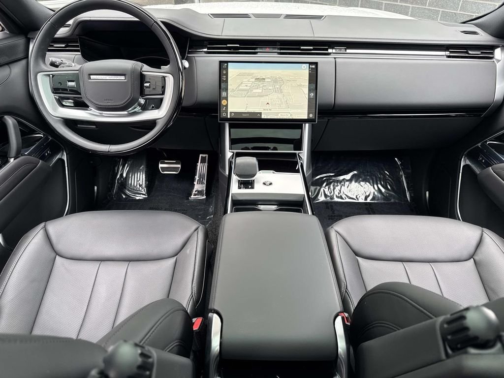 New 2026 Fuji White Land Rover SE image 18