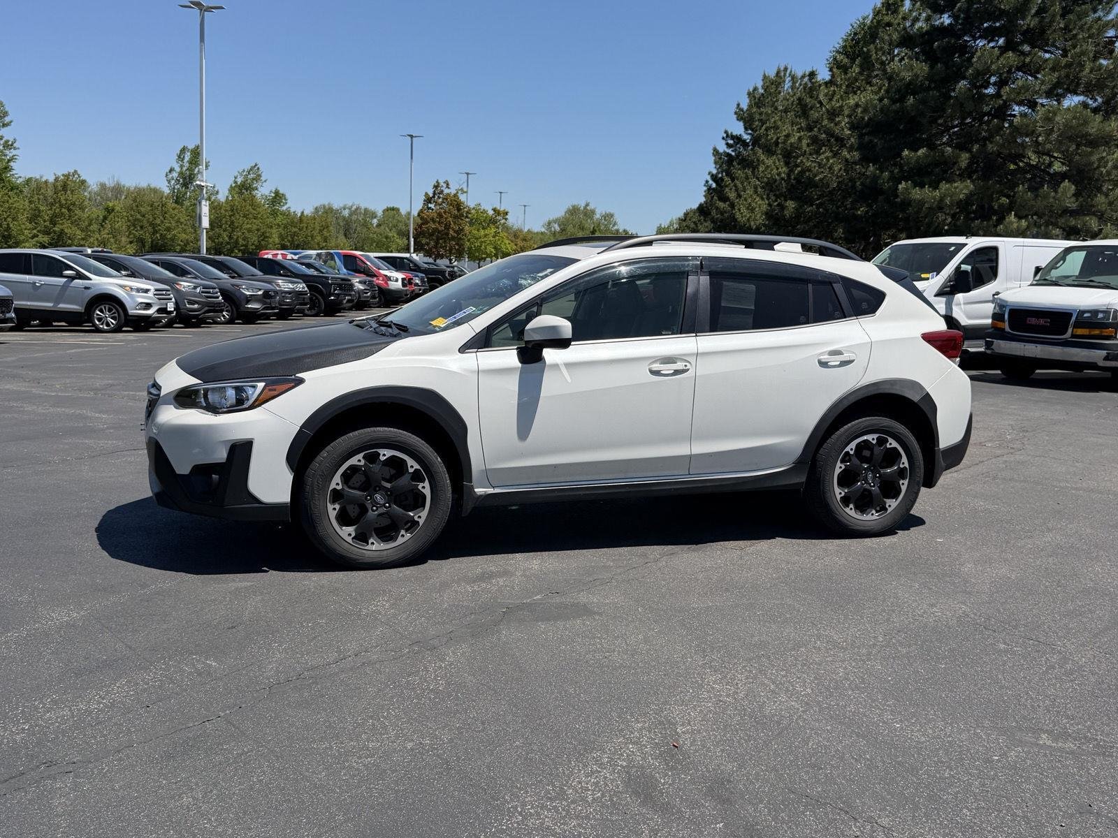 Used 2021 Crystal White Pearl Subaru Premium image 4