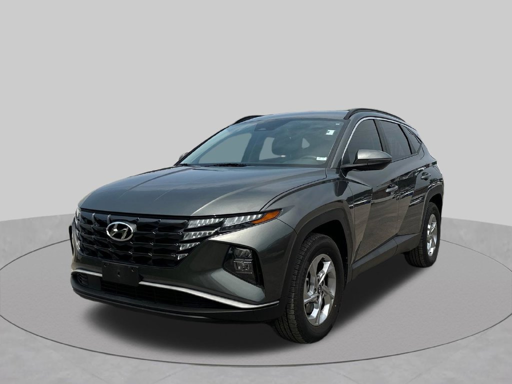 Used 2023 Amazon Gray Hyundai SEL image 30