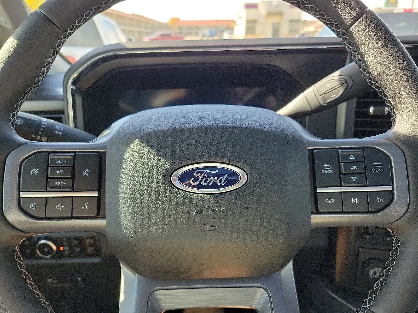 New 2026 Oxford White Ford F-350&reg; Lariat&reg; image 18