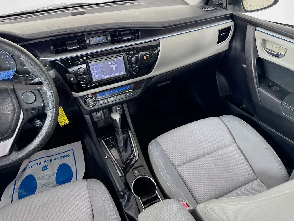 Used 2015 Super White Toyota LE image 27