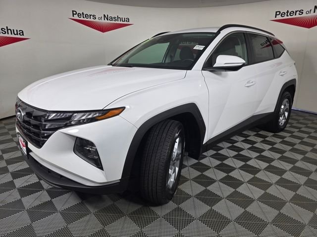 Used 2023 White Pearl Hyundai SEL image 10