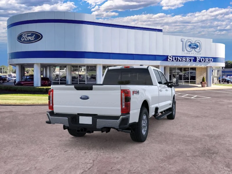 New 2026 Oxford White Ford XLT image 8