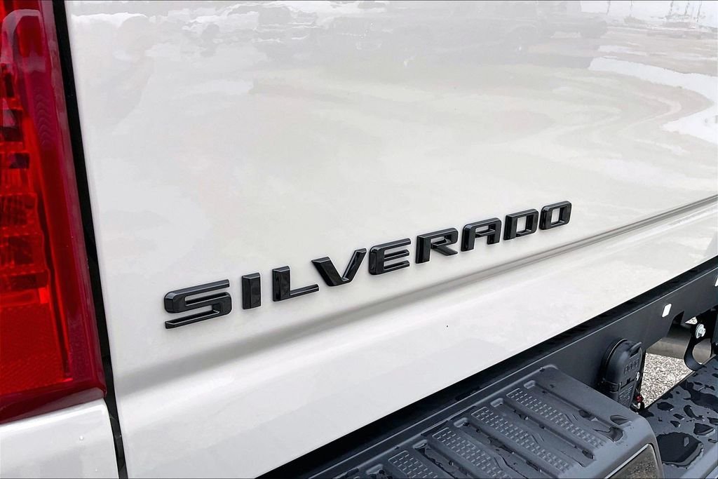 Used 2026 Tan Chevrolet Custom image 27