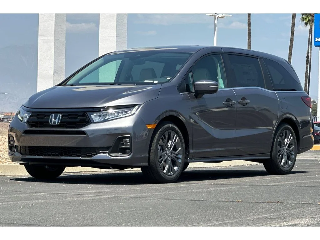 New 2026 Modern Steel Metallic Honda Touring image 9